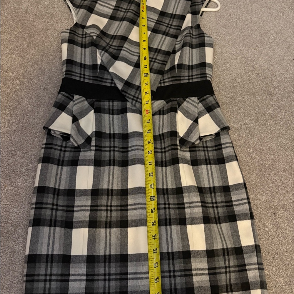 Black & White Plaid Sheath Dress with Waist Detail Karen Millen - Picture 11 of 14